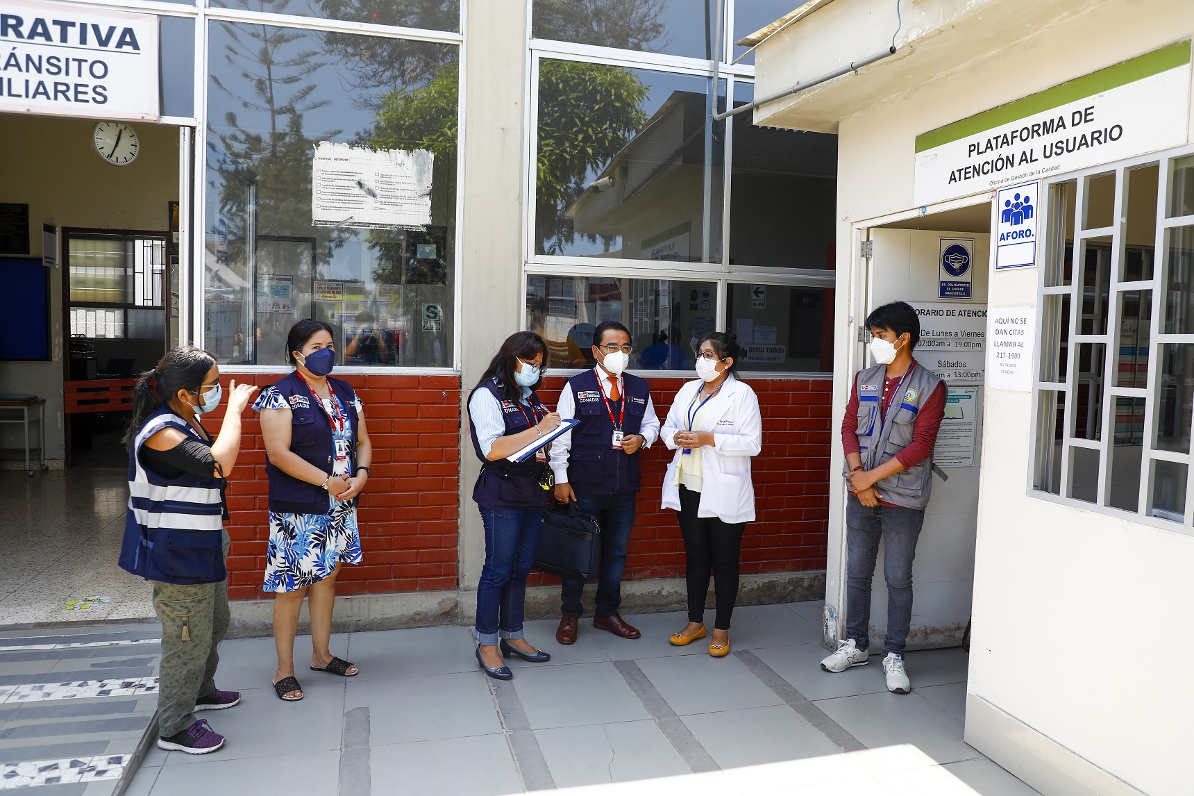 En un operativo inopinado, el Consejo Nacional para la Integración de la Persona con Discapacidad (CONADIS), a través de su Dirección de Fiscalización y Sanciones (DFS), supervisó el Hospital María Auxiliadora, en San Juan de Miraflores; y el Hospital de Emergencias de Villa El Salvador, con el fin de que dichos establecimientos de salud garanticen una adecuada atención a las personas con discapacidad en materia de accesibilidad, comunicación y transporte. 