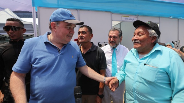 Mil seiscientas personas fueron atendidas gratuitamente en la campaña del Hospital de la Solidaridad en el Cerro El Pino