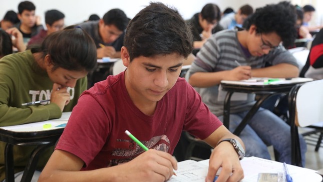 Joven postulante a la Universidad Nacional de Piura