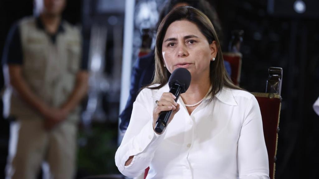Ministra Rosa Gutiérrez “El Minsa no puede ser más reactivo, tenemos que trabajar el aspecto preventivo”