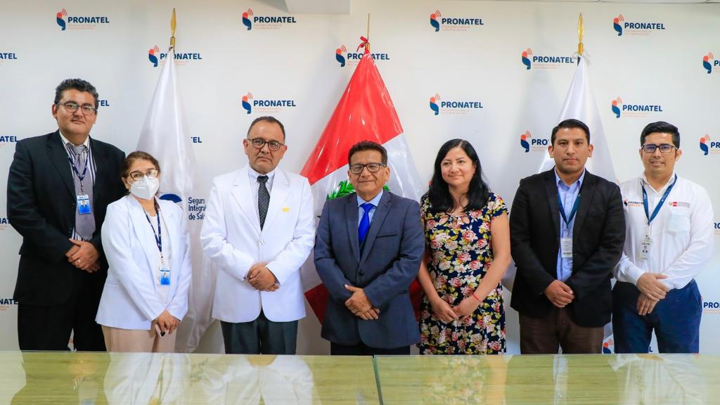 Personal de salud y asegurados al SIS accederán a herramientas digitales en zonas rurales