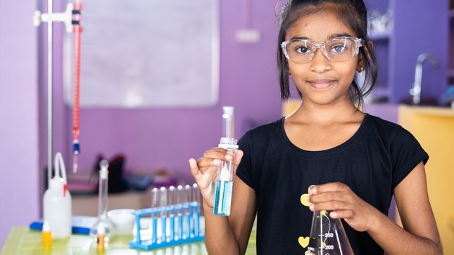 Día de la Mujer y la Niña en la Ciencia: Crecen solicitudes de patentes con participación de mujeres inventoras en 2022