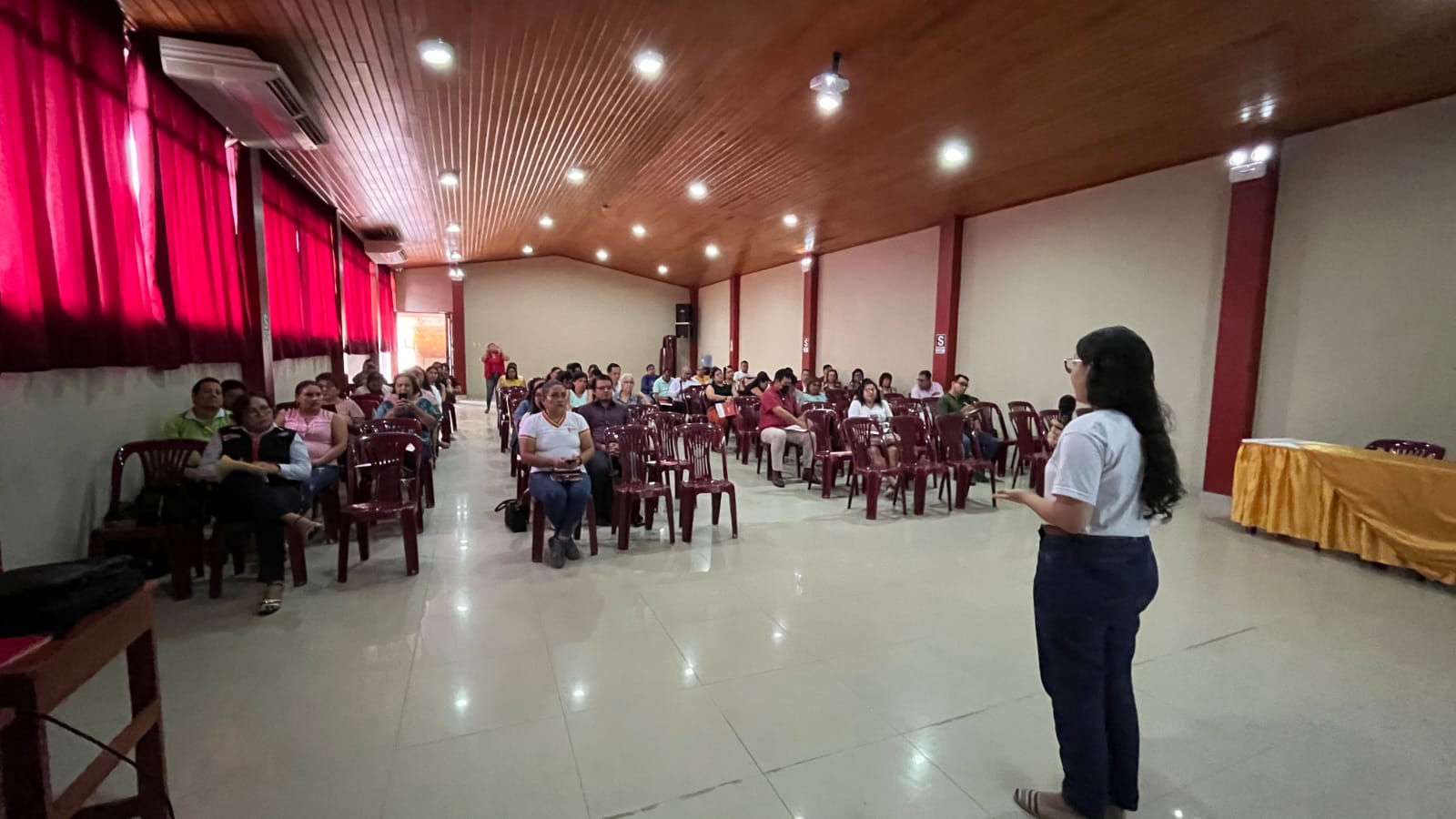 Como parte de la campaña escolar ´De vuelta al cole´