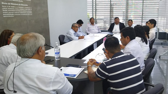 GORE coordina con Minedu solución al pago de CTS y deuda social a maestros
