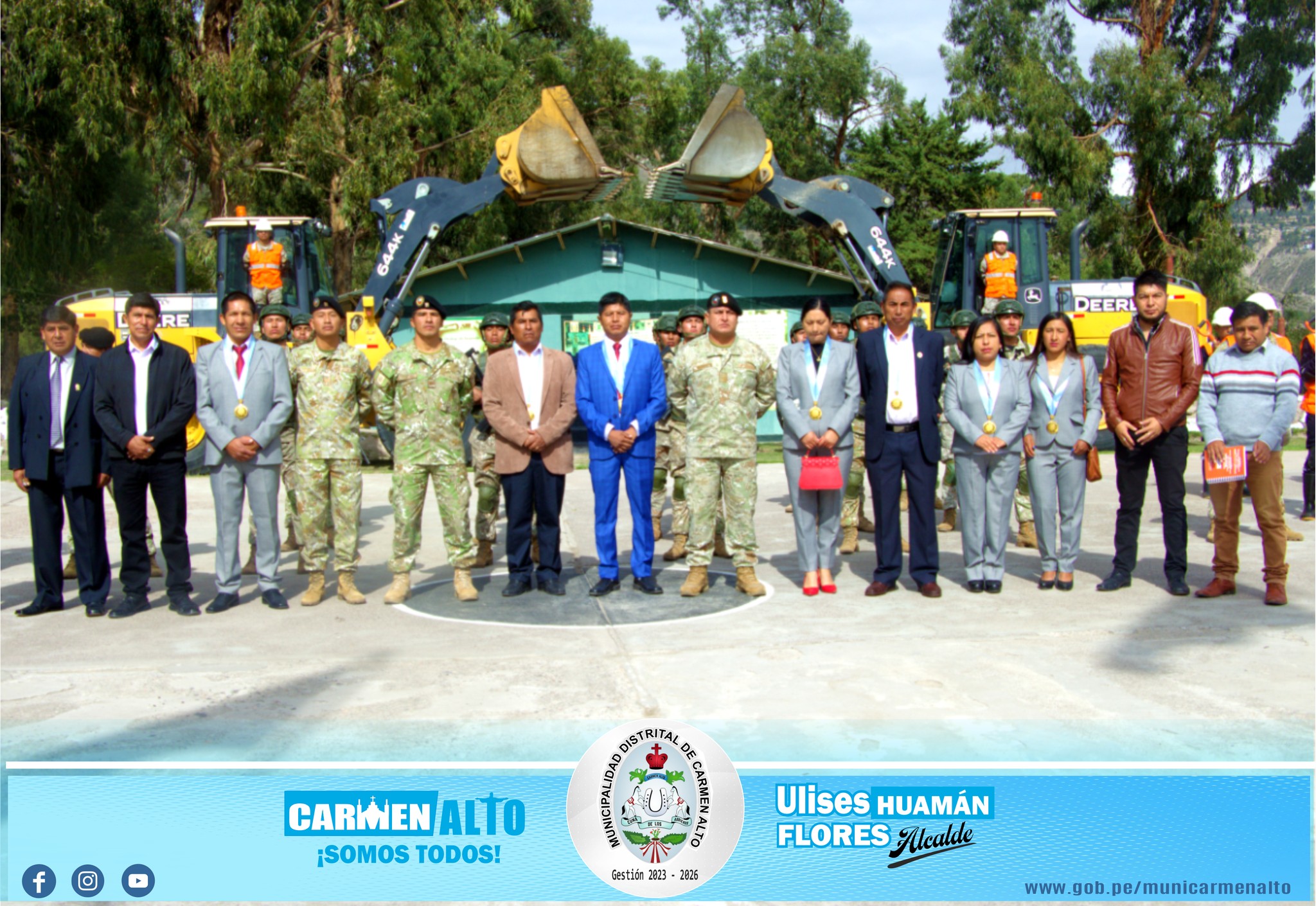 Los regidores y equipo técnico, participaron en la ceremonia castrence