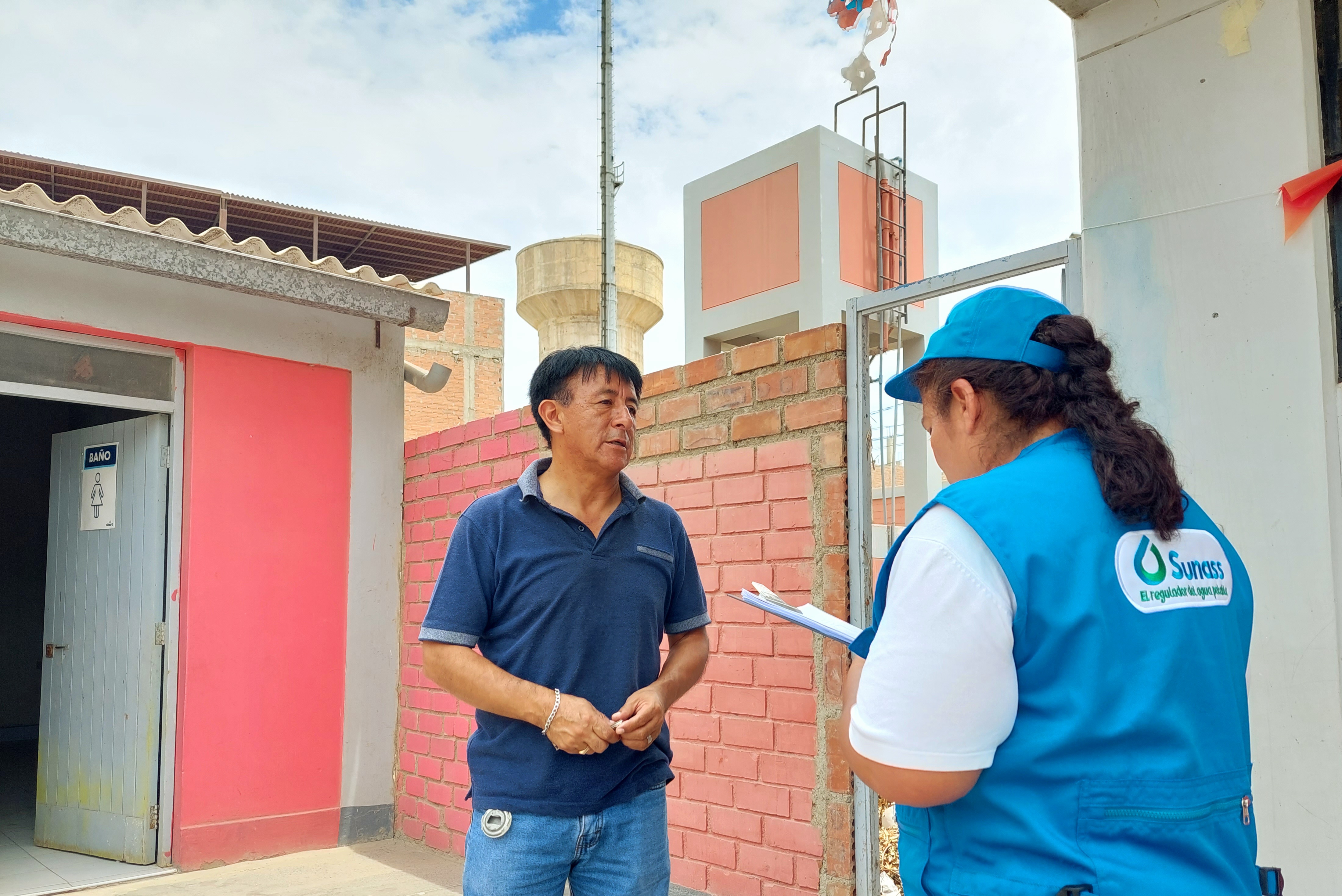 Sunass verifica abastecimiento de agua potable en colegios