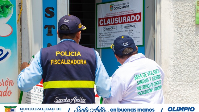 En un mega operativo, se identificó hoteles del óvalo de Santa Anita que no contaban con medidas de salubridad necesarias para la atención al público.
Se procedió al cierre y sanción inmediata de estos hoteles que ponían en riesgo la salud.