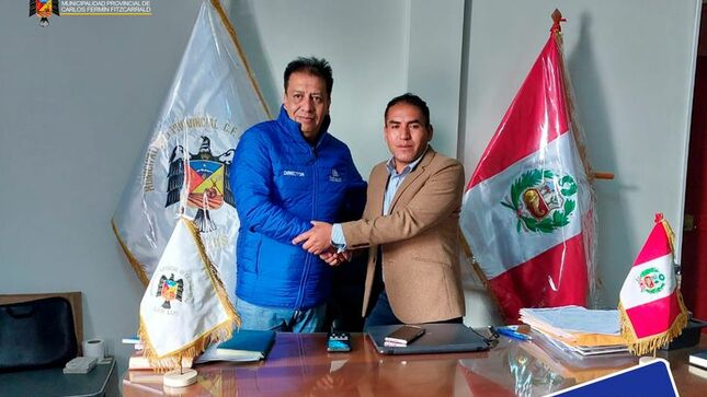 Ing. Carlos Oyola se reúne con el director de ESSALUD-Huari