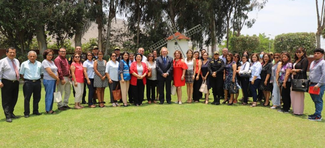 Alcalde de La Molina se reunió con directores de colegios públicos del distrito