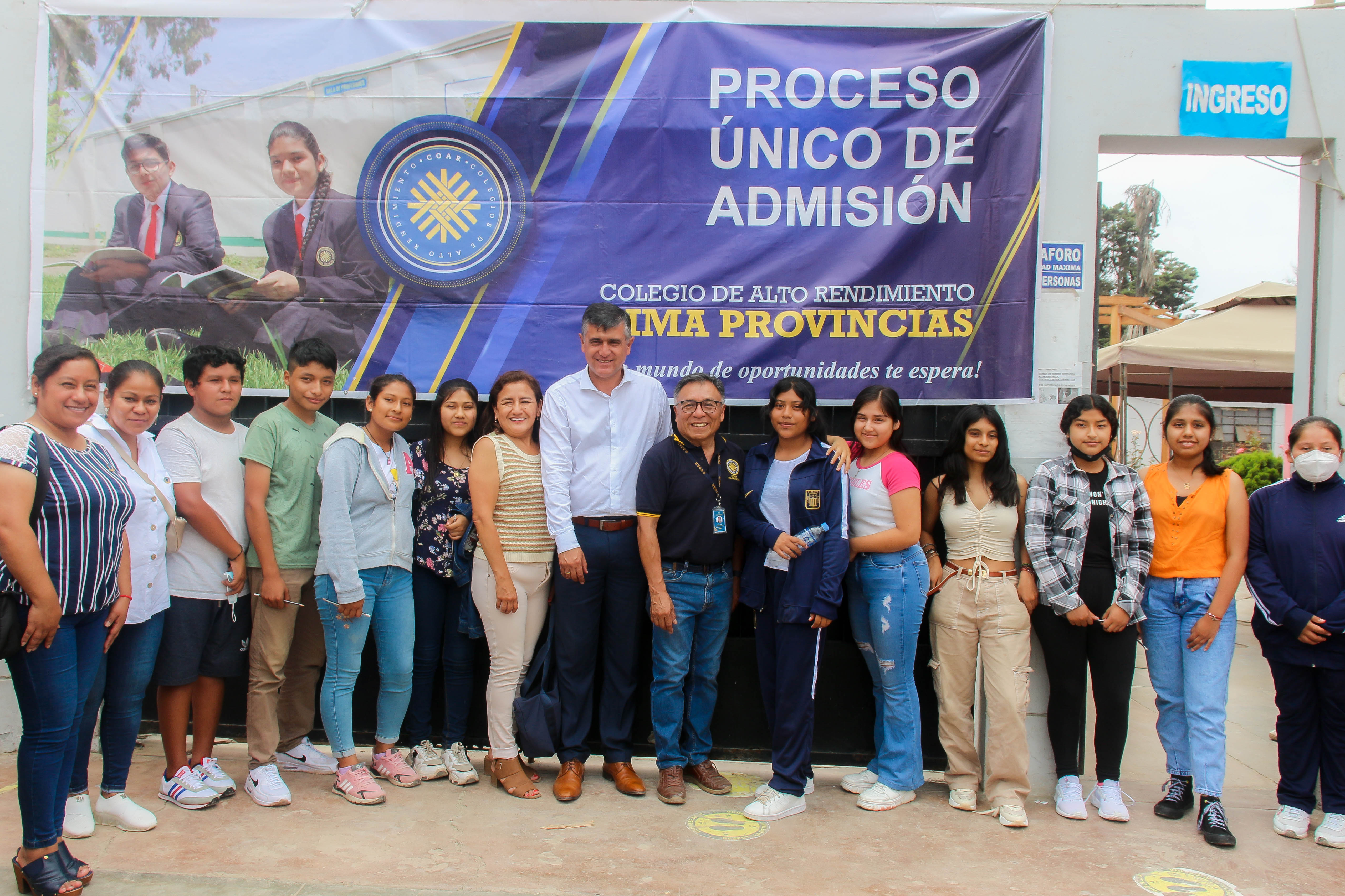 Alcalde José Pain García acompañó a los jóvenes cerroazuleños quienes han postulado a los Colegios de Alto Rendimiento.