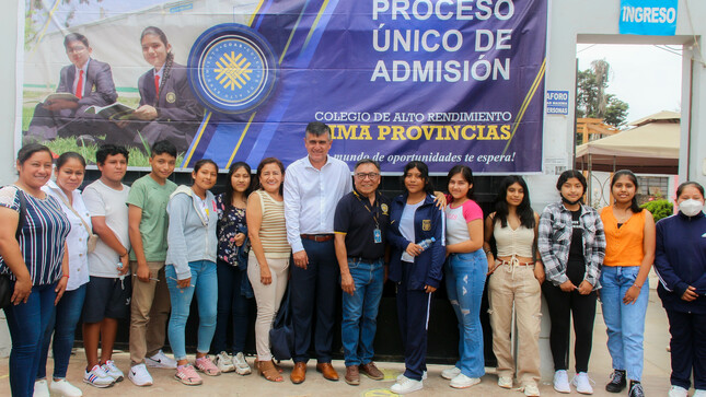 Alcalde José Pain García acompañó a los jóvenes cerroazuleños quienes han postulado a los Colegios de Alto Rendimiento.