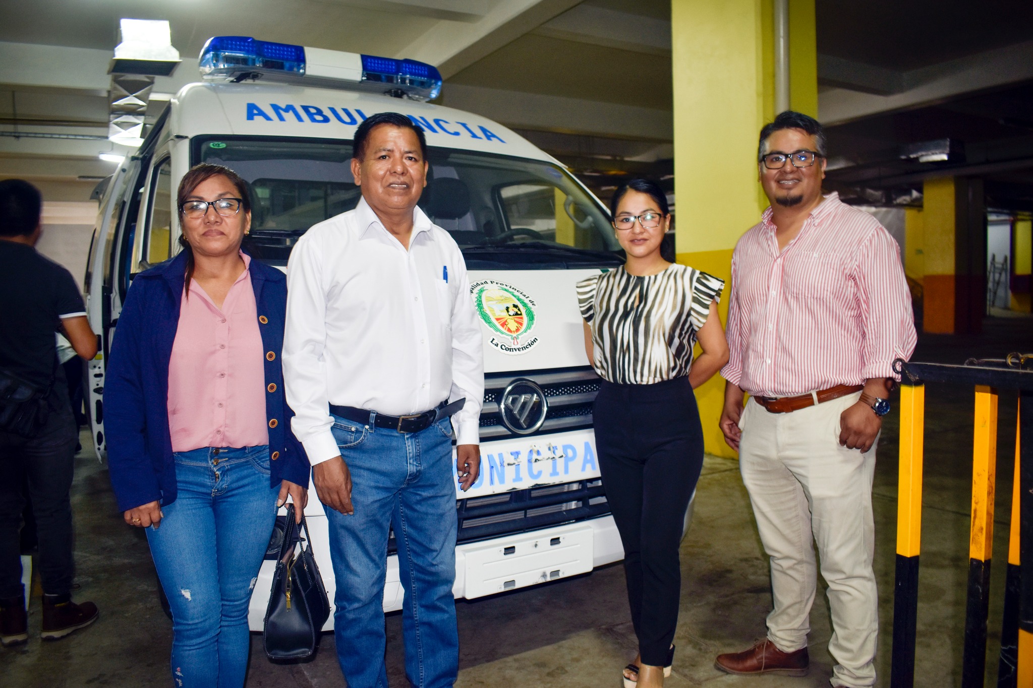 Municipalidad de Friburgo dona ambulancia a la Municipalidad Provincial La Convención