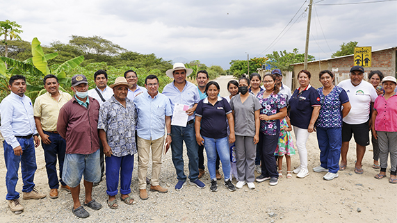 Gobernador Luis Neyra se compromete a gestionar y ejecutar proyectos para Tambogrande