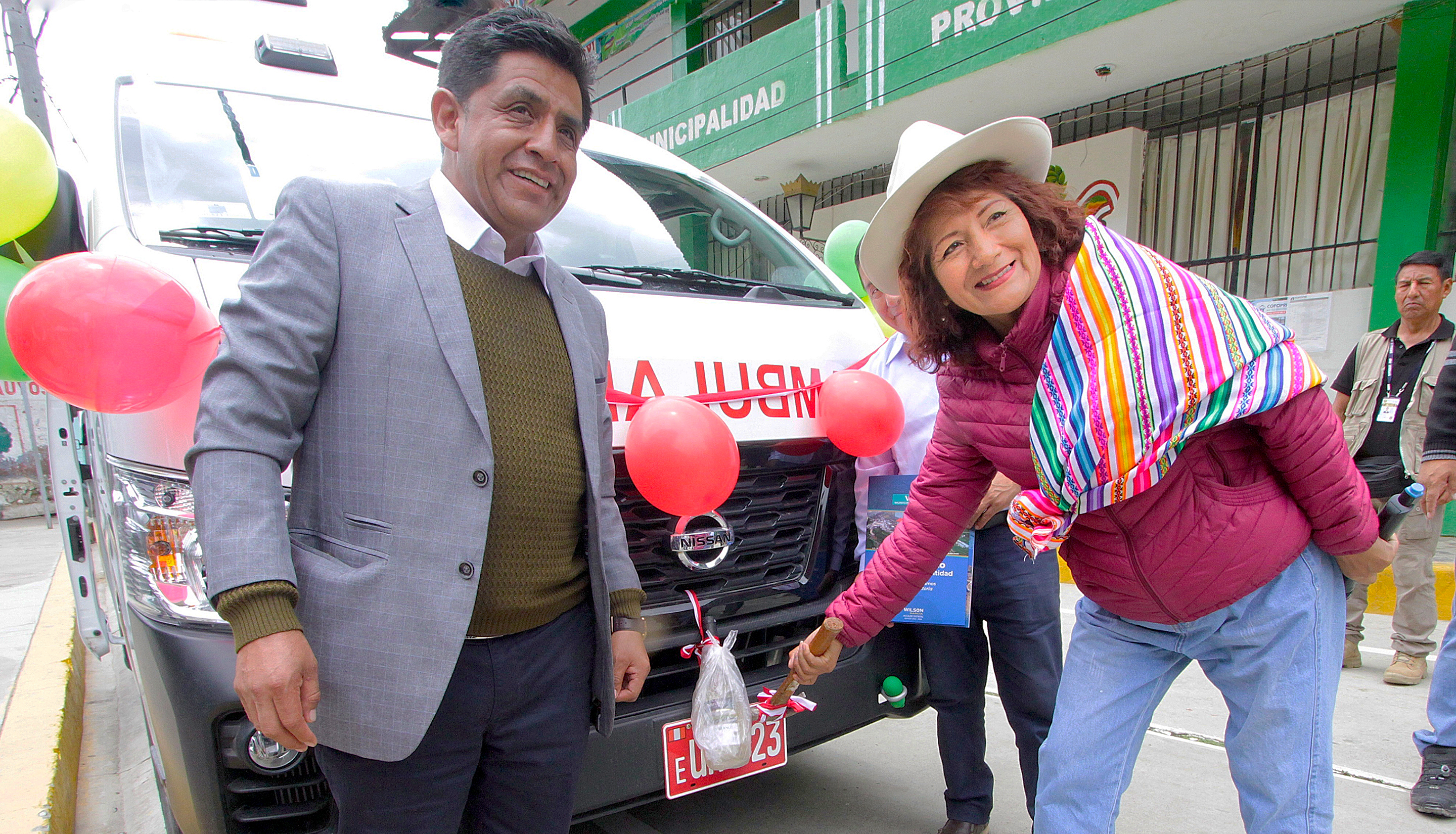 Centro de Salud de Yauyos ya cuenta con moderna ambulancia