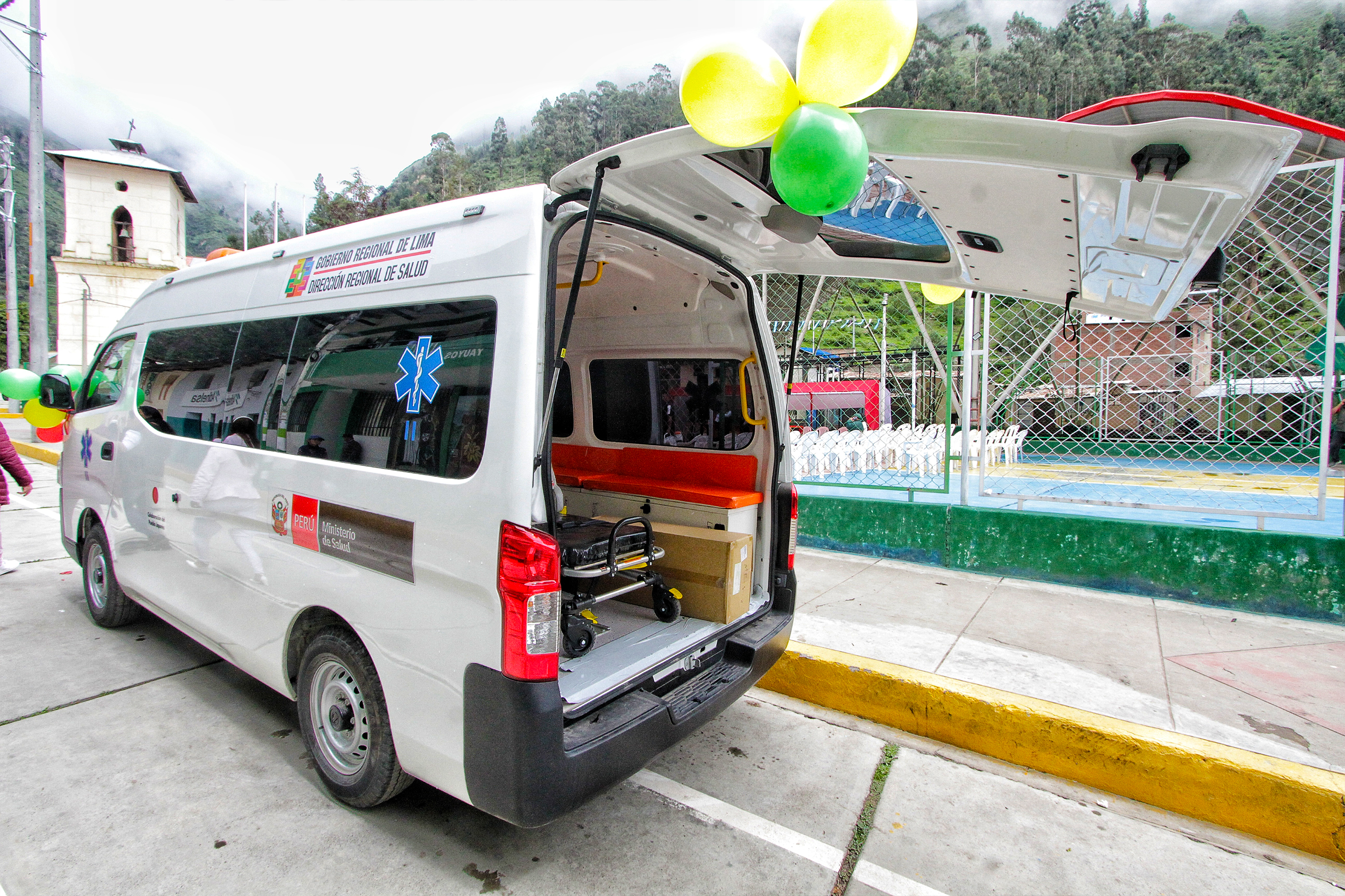 Centro de Salud de Yauyos ya cuenta con moderna ambulancia