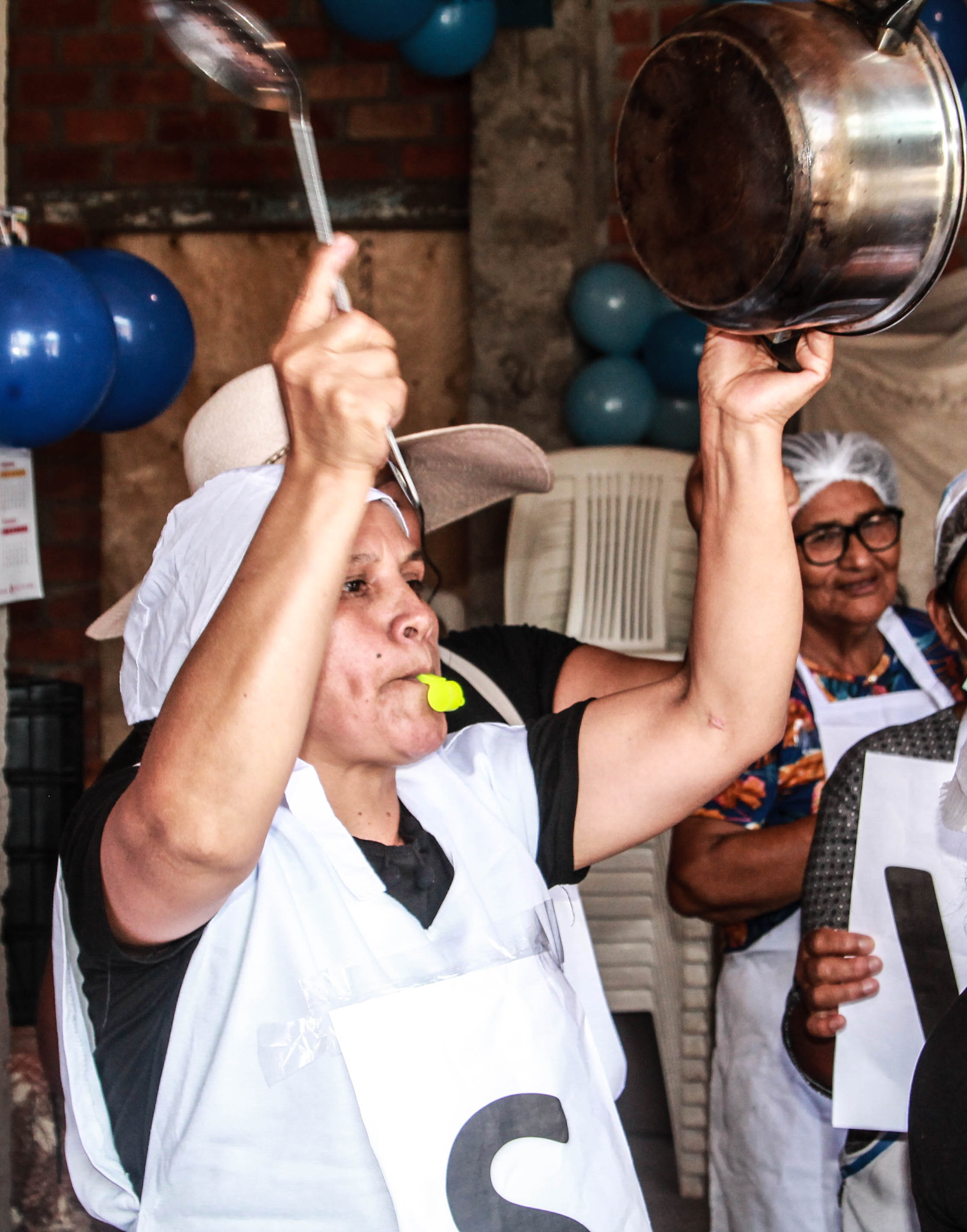 Más de 50 toneladas de víveres fueron entregadas a todos los comedores populares de Ventanilla.