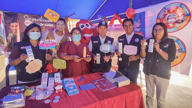 “Sin protección no hay acción” es la campaña que busca concientizar a la población sobre el uso del preservativo para evitar ITS, VIH y embarazos no deseados.