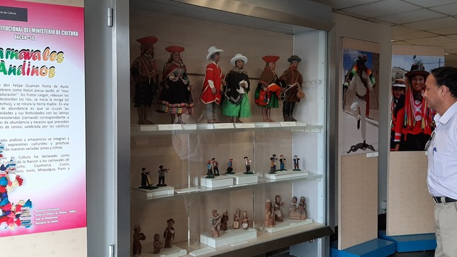 Biblioteca del Ministerio de Cultura presenta exhibición “Carnavales andinos”