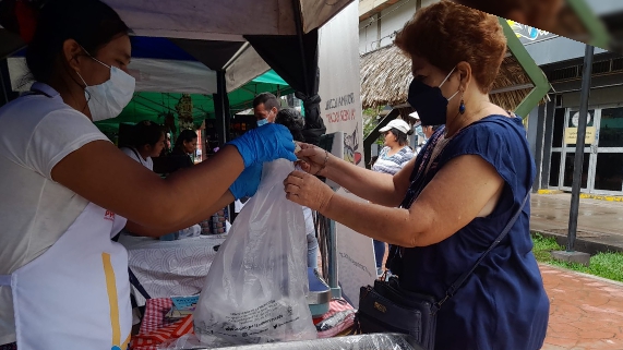 A COMER PESCADO