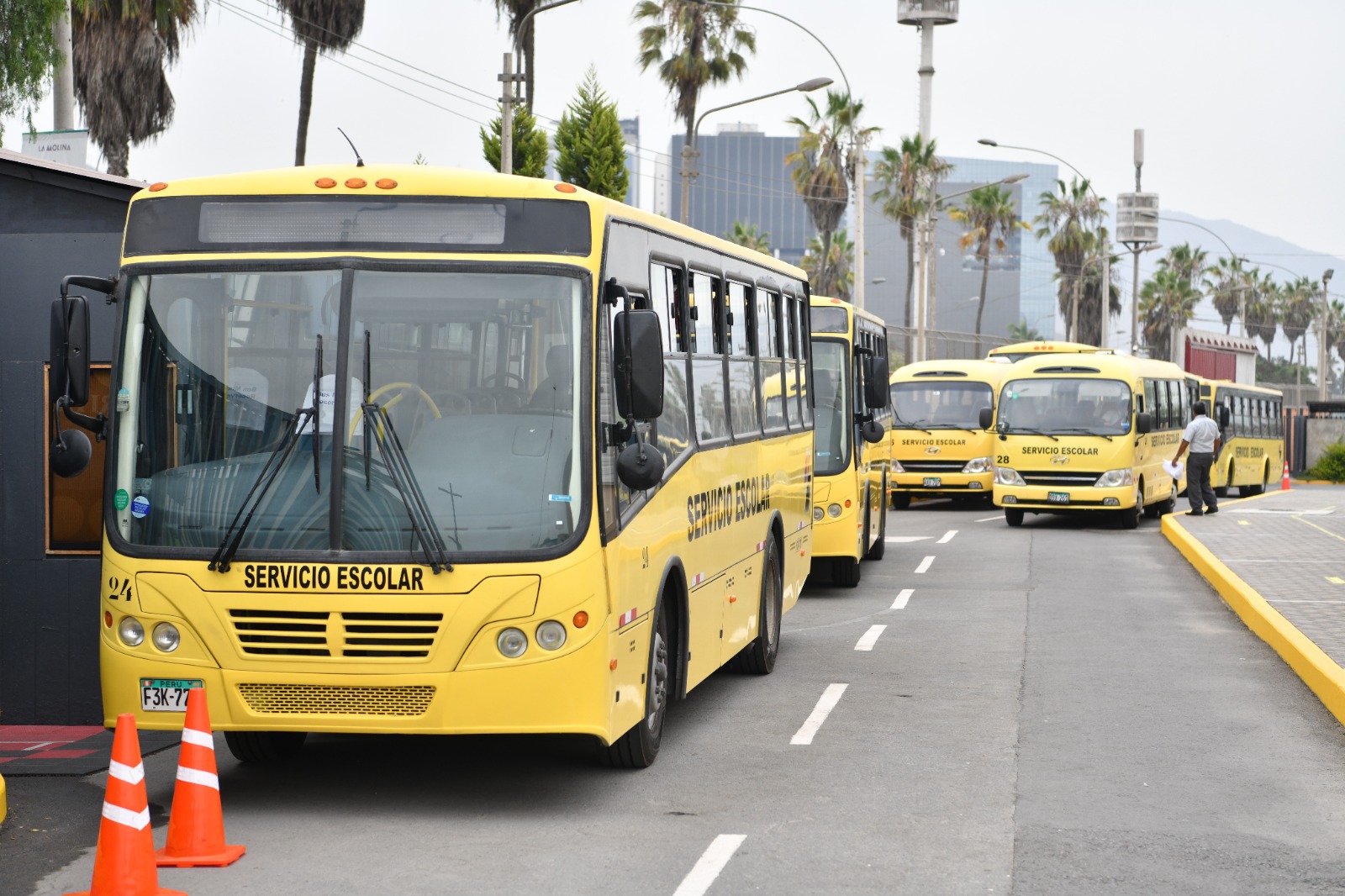 #DeVueltaAlCole: Cinco aspectos que debe tomar en cuenta al contratar el servicio de movilidad escolar
