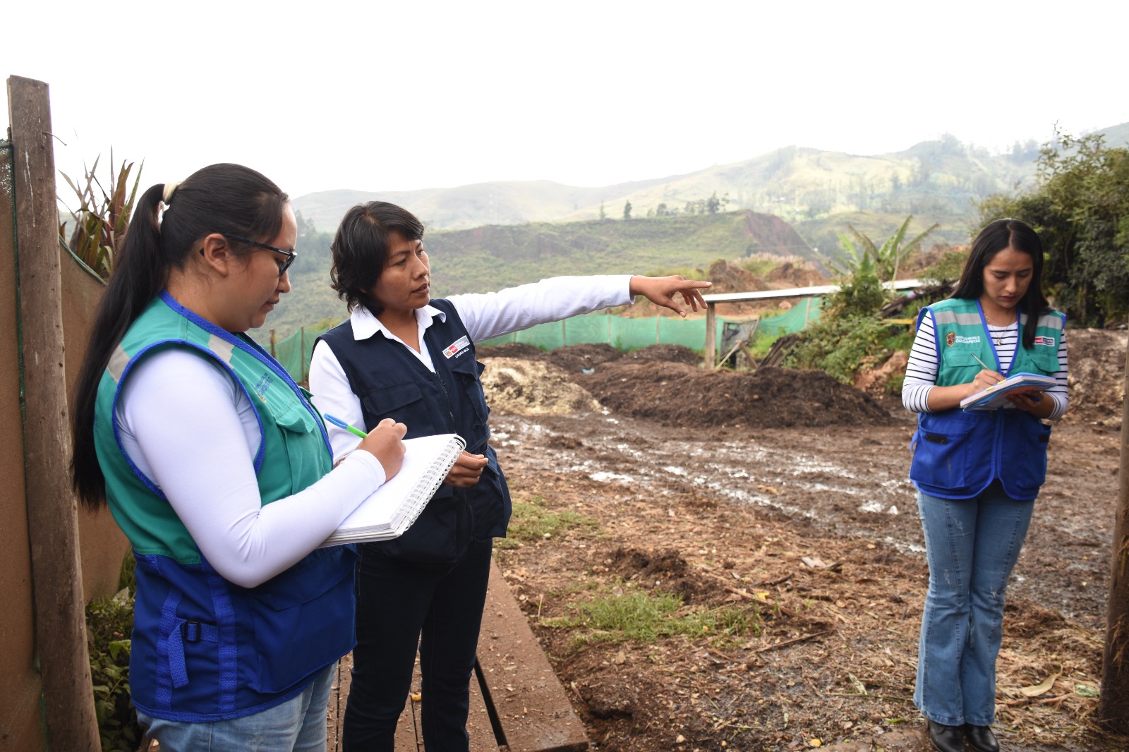 003 GICA-MINAM brinda asistencia técnica al personal de la Unidad de Gestión de Residuos Sólidos de la MPCH