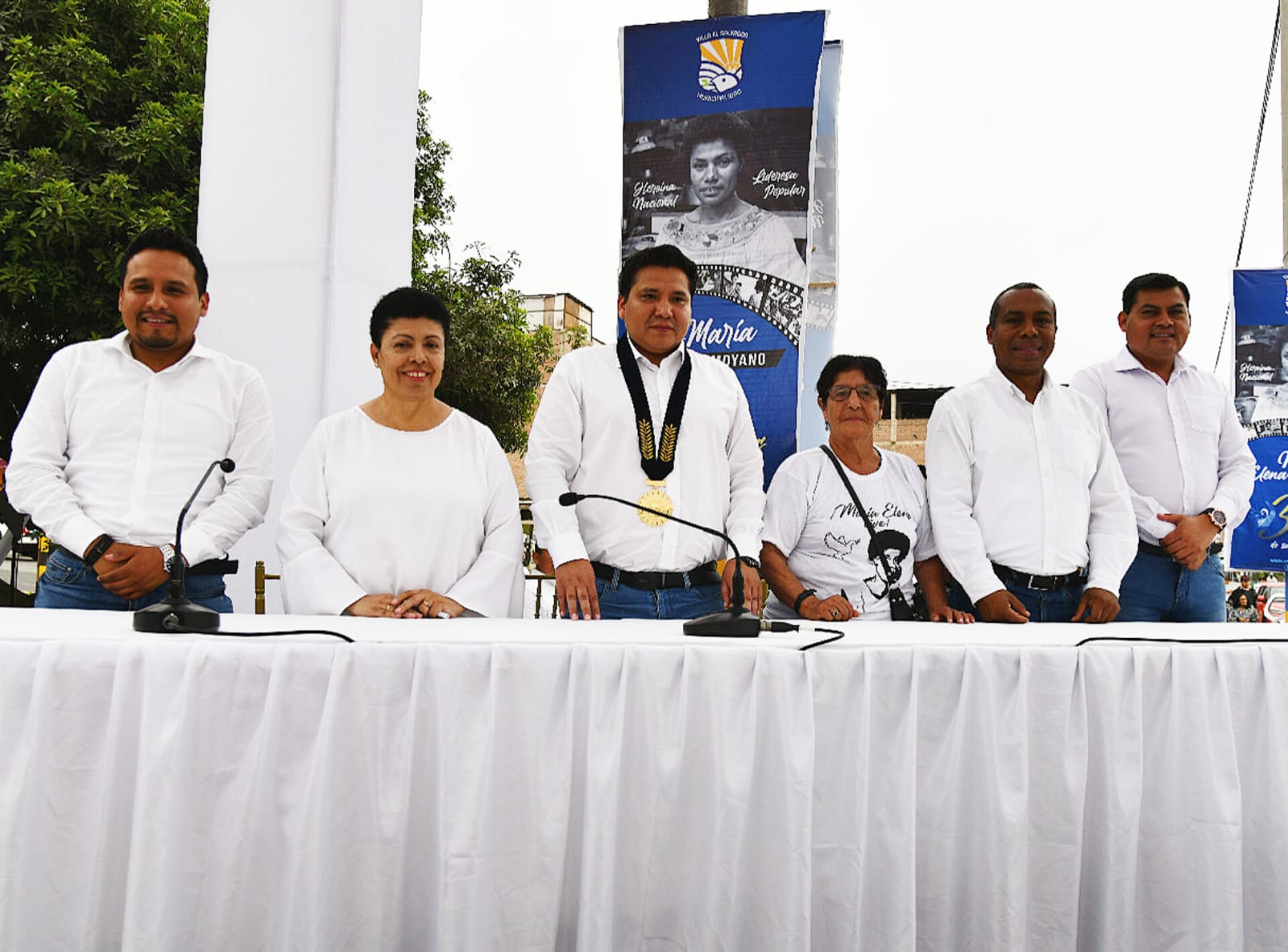 Distinguidos invitados nos acompañaron en el Homenaje por los 31 años del cruel asesinato de nuestra Heroína Nacional y Lideresa Popular "María Elena Moyano". 