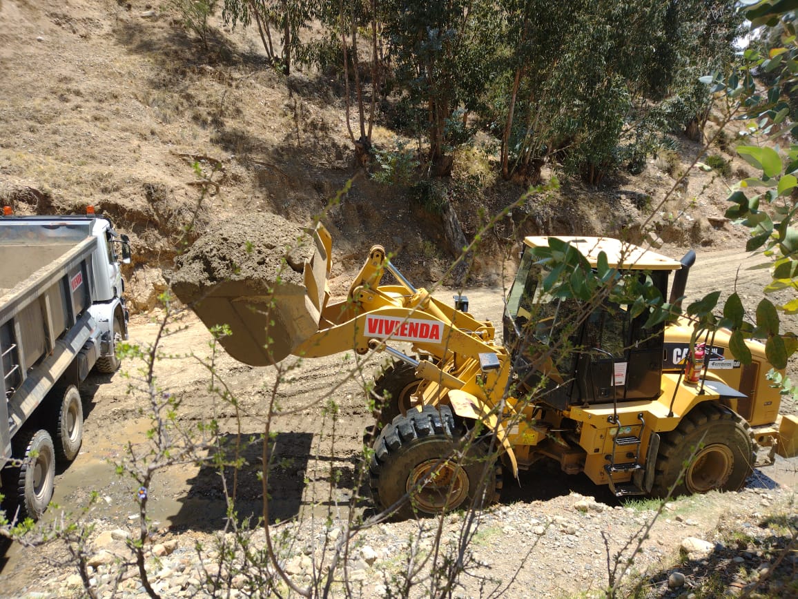 Ancash: Ministerio de Vivienda realiza trabajos de limpieza y descolmatación del río Seco en el distrito de Huaraz