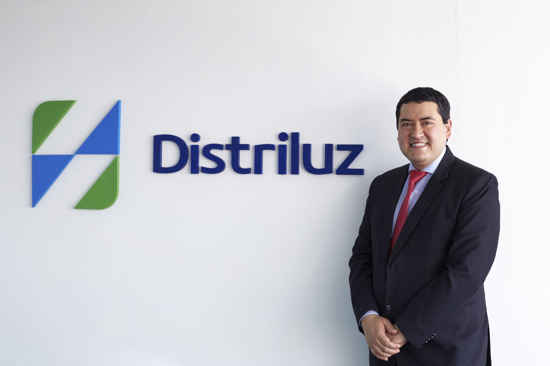 presidente directorio distriluz Arturo Vasquez