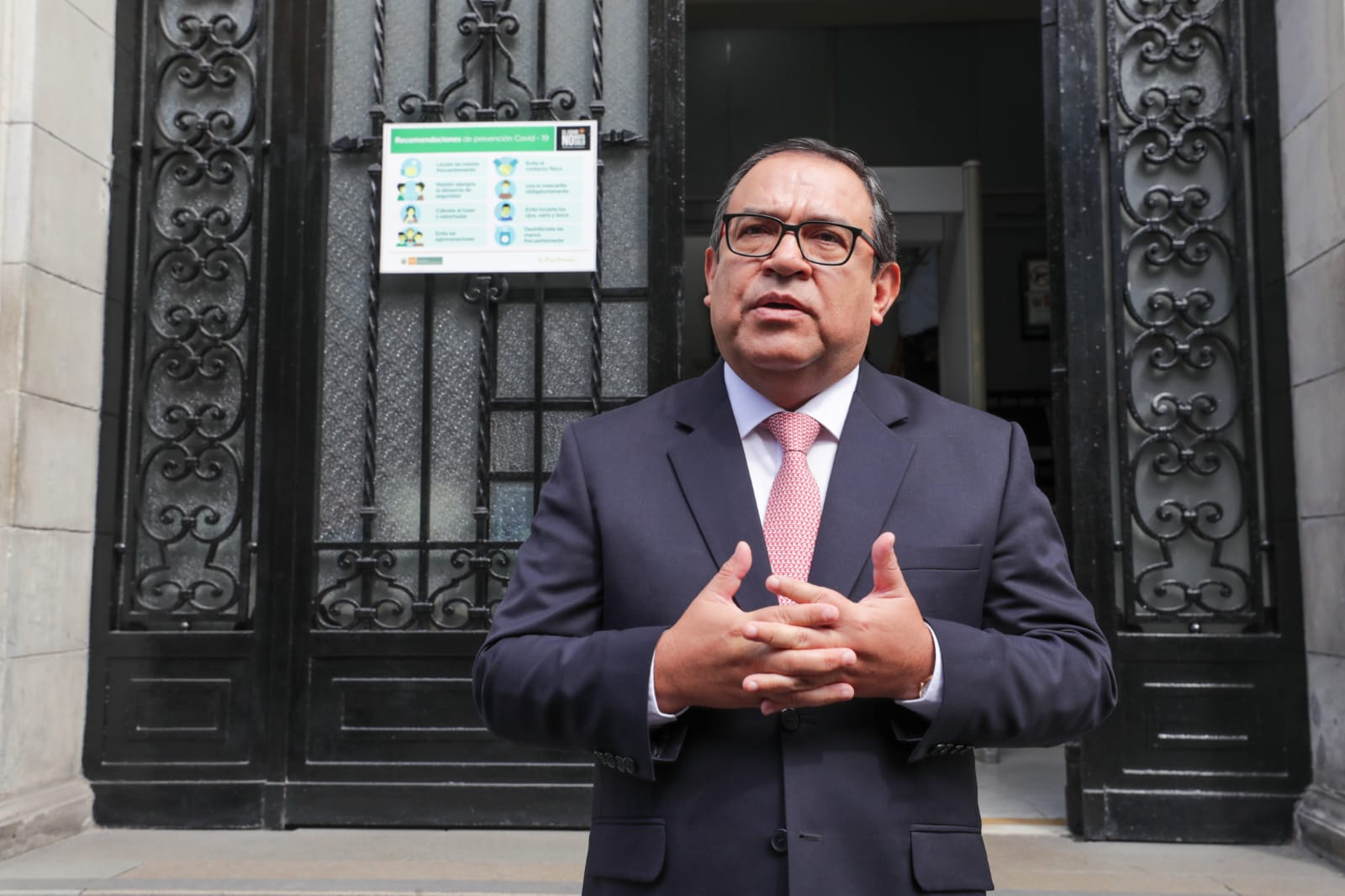Premier Otárola: “El Gobierno está enfocado en tender puentes con partidos políticos, autoridades y sindicatos por el bienestar del país”