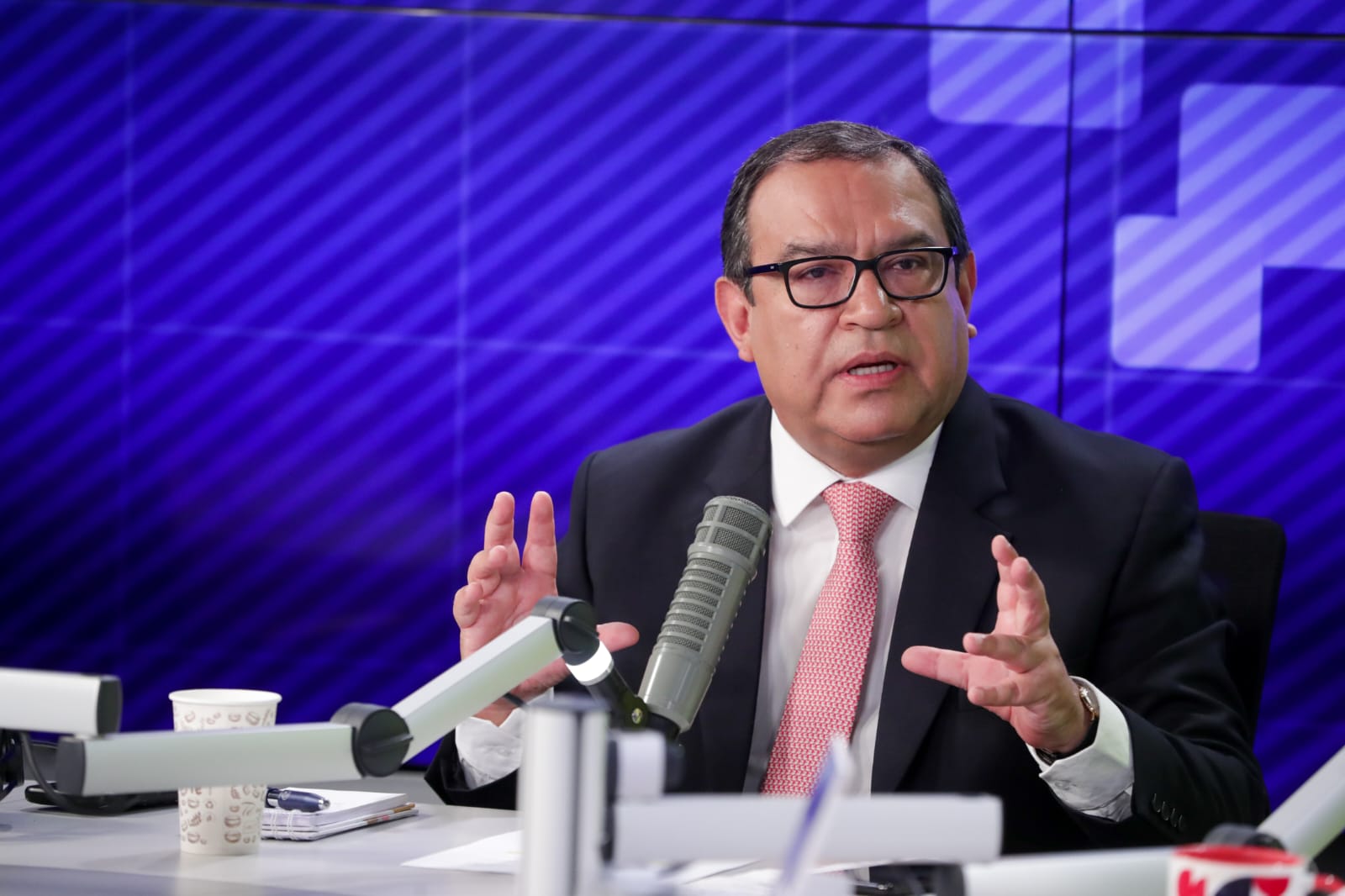 Premier Otárola: “El Gobierno está enfocado en tender puentes con partidos políticos, autoridades y sindicatos por el bienestar del país”