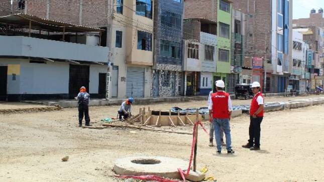 Contraloría alerta riesgos en obra de reconstrucción de avenida Balta en Leonardo Ortiz