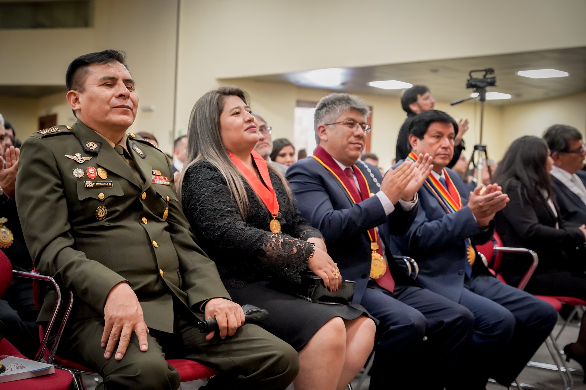 ceremonias protocolares de asunción al cargo de las autoridades políticas de la región