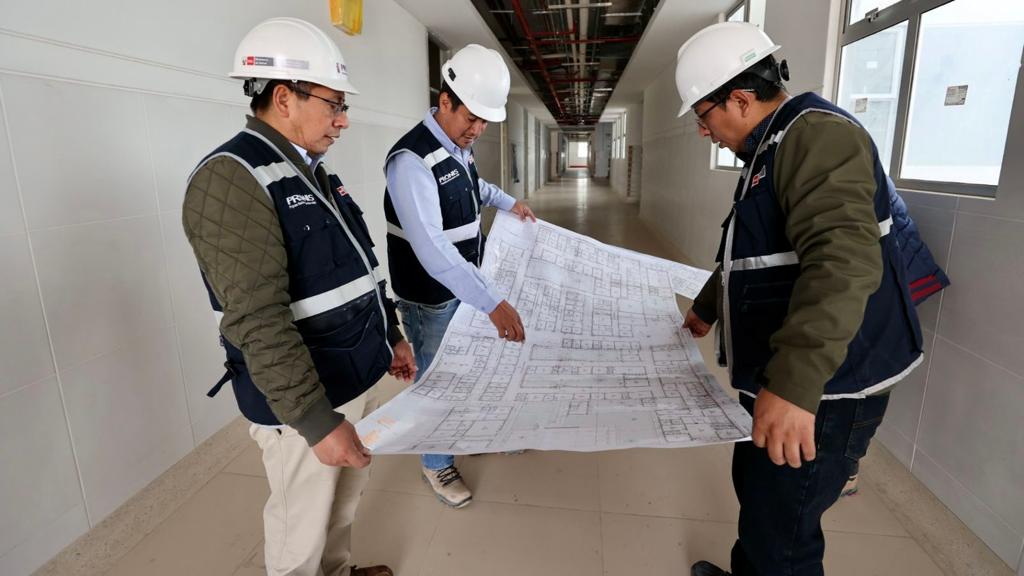 Apurímac Pronis garantiza la culminación del Hospital de Challhuahuacho y el Centro de Salud de Cotabambas