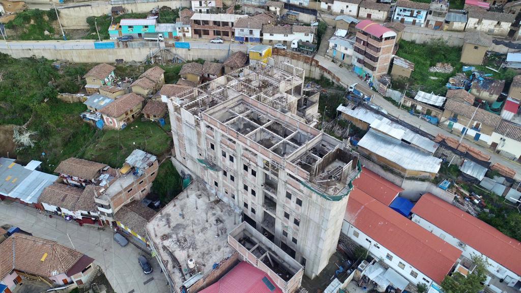 Apurímac Pronis garantiza la culminación del Hospital de Challhuahuacho y el Centro de Salud de Cotabambas