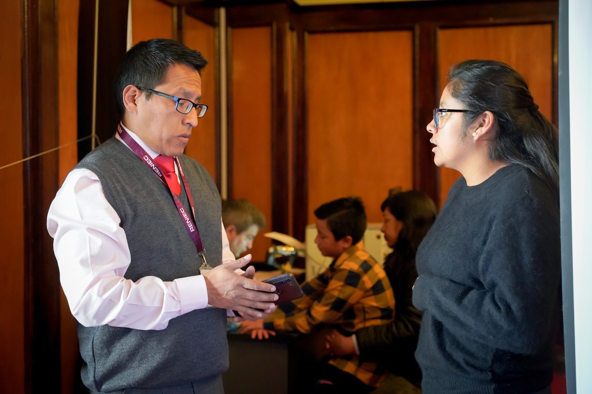 La Corte Superior de Justicia de Cusco, presidida por la Dra. Karinna Justina Holgado Noa, y el Registro Nacional de Identificación y Estado Civil – Reniec, realizaron la Campaña de “Trámite de DNI Convencional y Electrónico”
