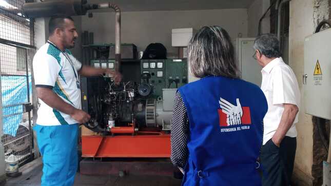 Comisiona supervisa hospital