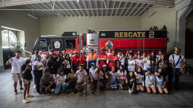 Realizaron distintos ejercicios y vivieron que es ser bombero por un día.