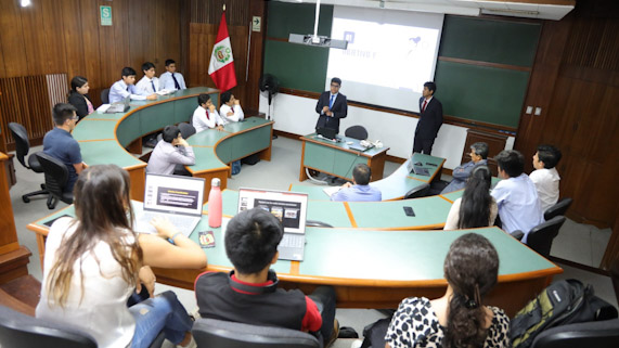 GORE apuesta por promover proyectos de innovación en estudiantes de la UDEP