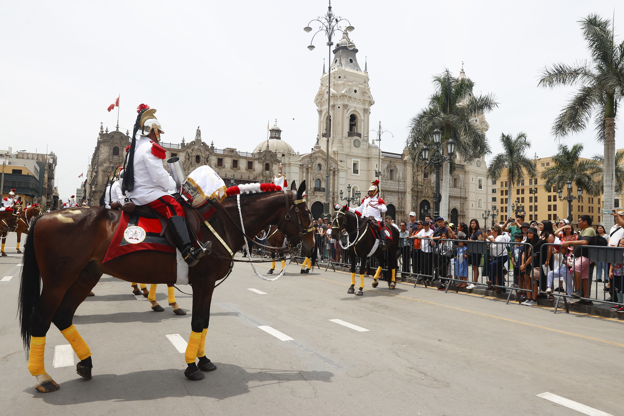 Fotografía del cambio de guardia de honor
