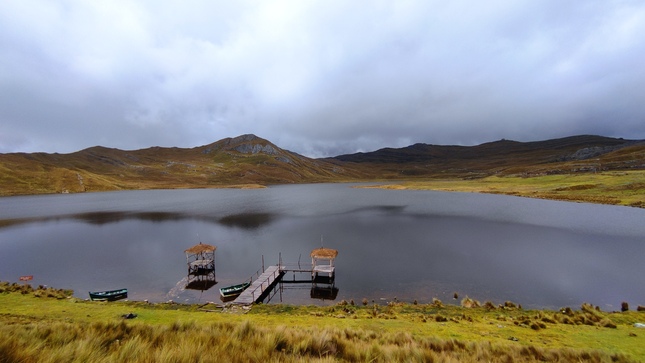 Laguna de HUACHUCOCHA.