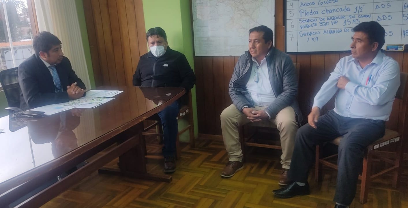 Alcalde provincial realiza inspección de la vía nacional Ollantaytambo - Abra de Málaga - Quillabamba - Kepashiato