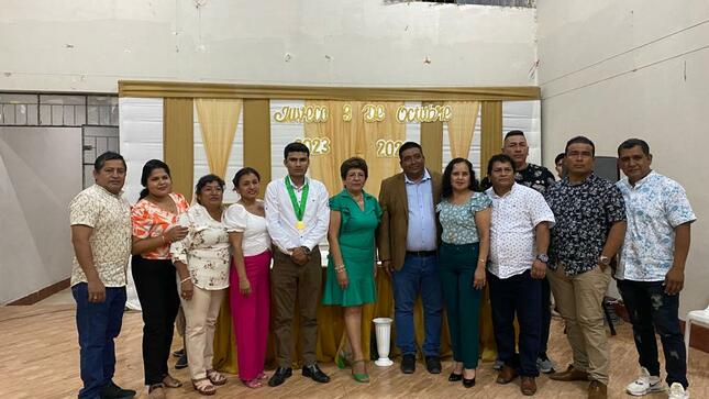 Juramentación de la nueva Junta Vecinal del A.H. Nueve de Octubre