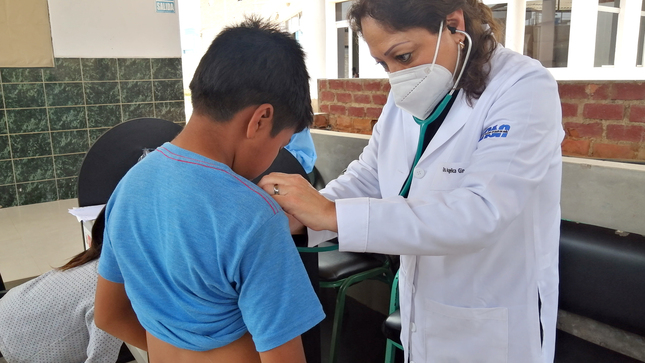 Jornada médica en Mórrope.