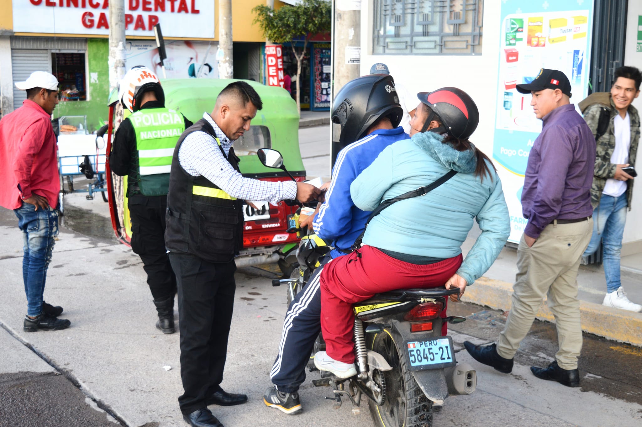 Operativos a transportistas informales