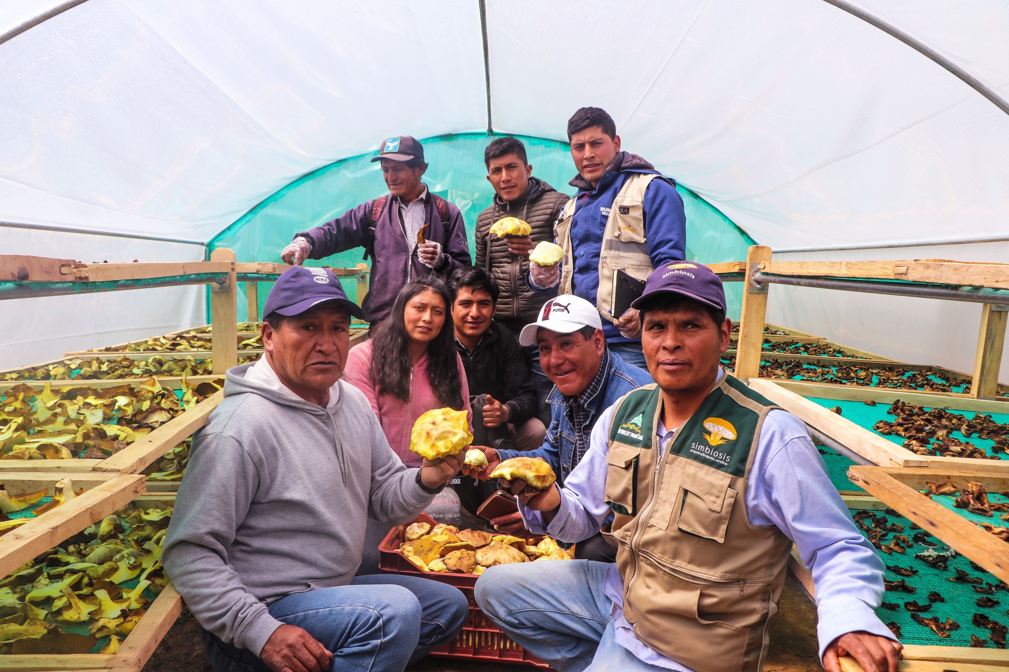 Funcionarios de la municipalidad distrital de Marcabal, realizaron una visita en conjunto con funcionarios de la Municipalidad de Chugay y Asociación Pataz a la Asociación de Productores "Las Colpas"