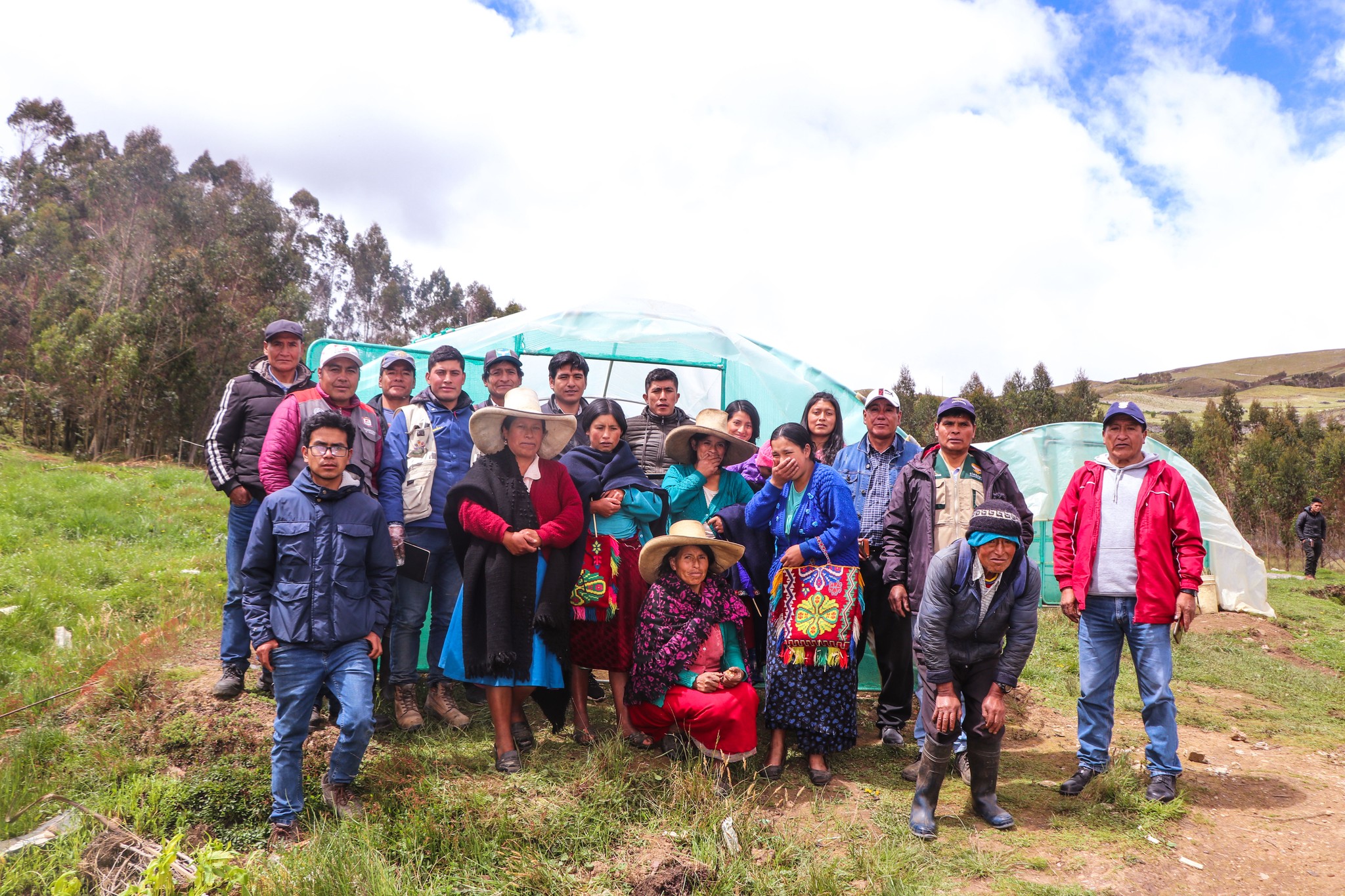 Funcionarios de la municipalidad distrital de Marcabal, realizaron una visita en conjunto con funcionarios de la Municipalidad de Chugay y Asociación Pataz a la Asociación de Productores "Las Colpas"