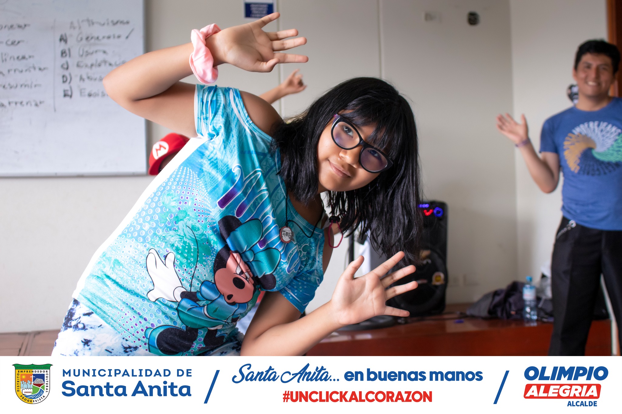 Nuestro taller de teatro viene siendo un éxito y se ve reflejado en la alegría de nuestros niños #Santanitenses que día a día vienen desarrollando habilidades de comunicación y trabajo en equipo que le servirán en cualquier ámbito de la vida.
#OLIMPIOALEGRIA
#talleresdeverano2023