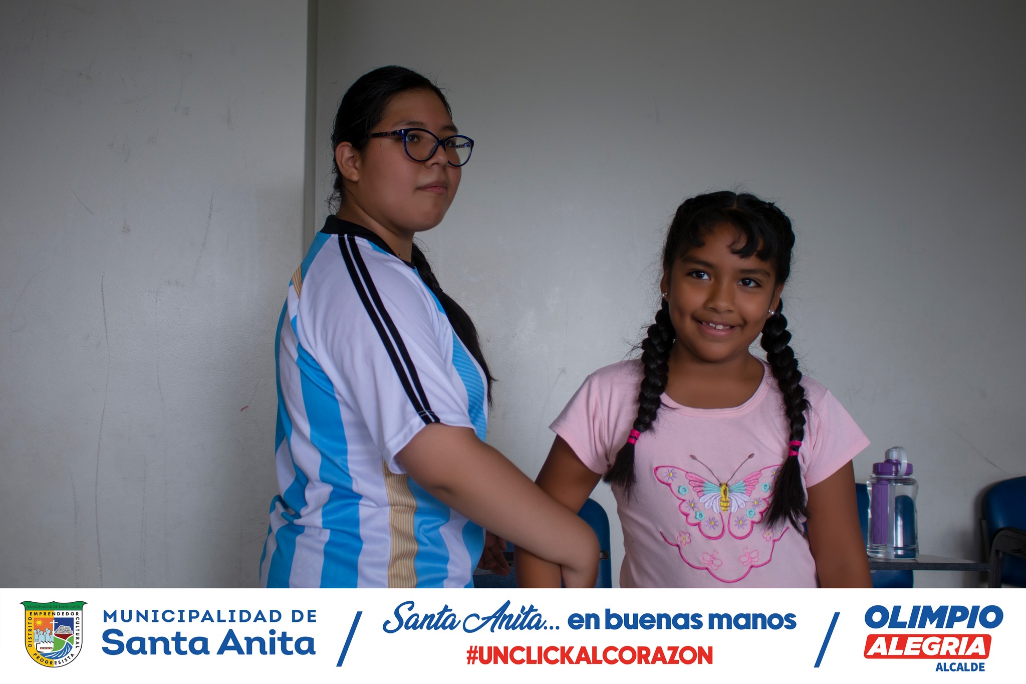 Nuestro taller de teatro viene siendo un éxito y se ve reflejado en la alegría de nuestros niños #Santanitenses que día a día vienen desarrollando habilidades de comunicación y trabajo en equipo que le servirán en cualquier ámbito de la vida.
#OLIMPIOALEGRIA
#talleresdeverano2023