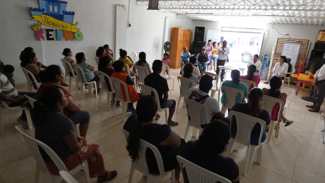 Moradores de Jr. Tumbes se reunieron con Alcalde Reedy Bancayan