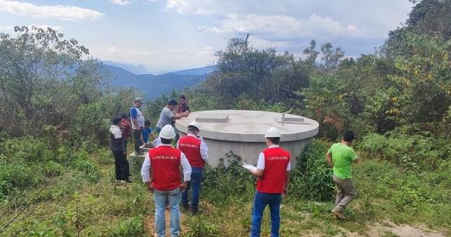 Contraloría advierte falta de supervisión en obra de saneamiento de Camporredondo